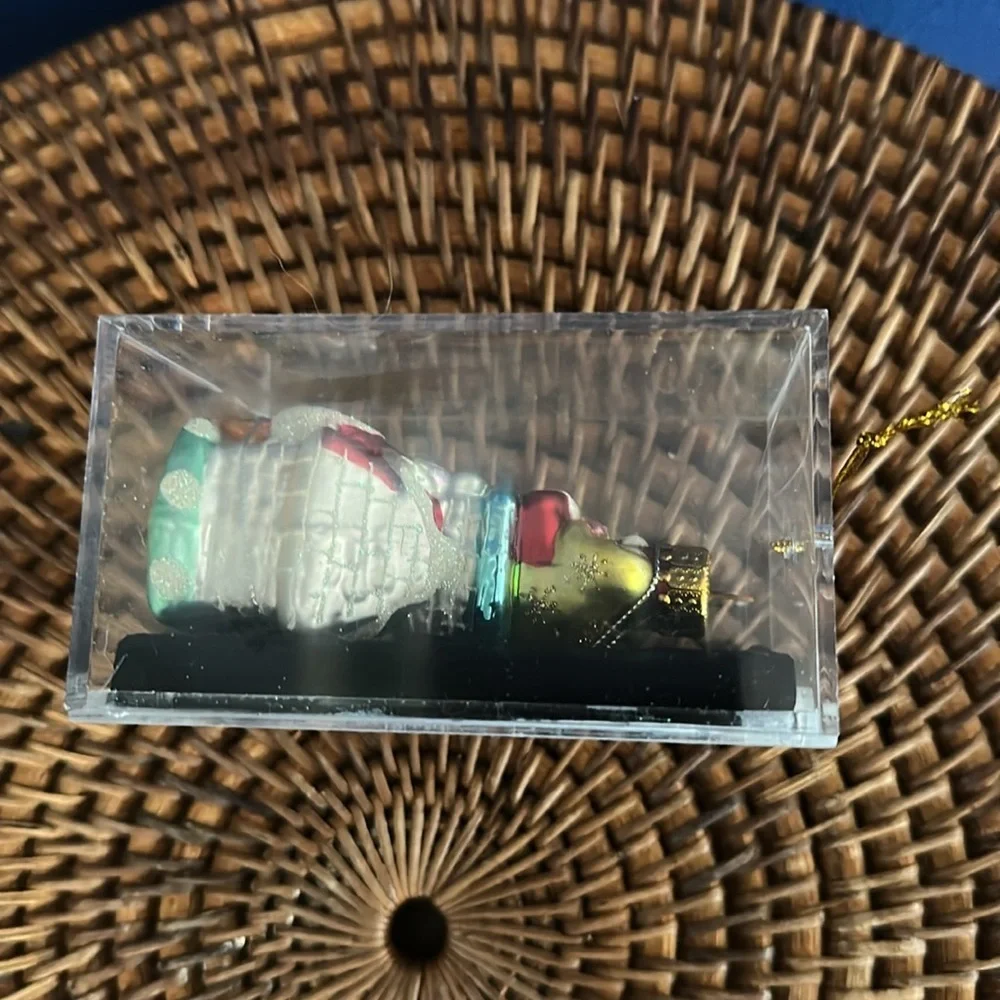 NWT Unique Treasures Hand Blown Glass Ornament Santa Claus in Chimney